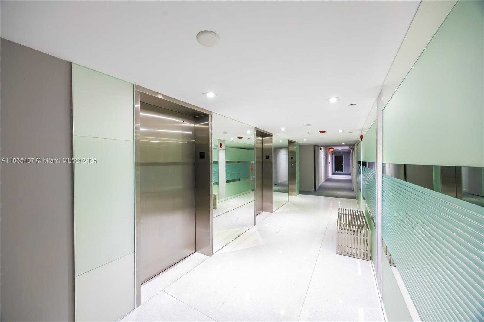 Small Image of 20379 WEST COUNTRY CLUB DR #1938, Aventura Number 21