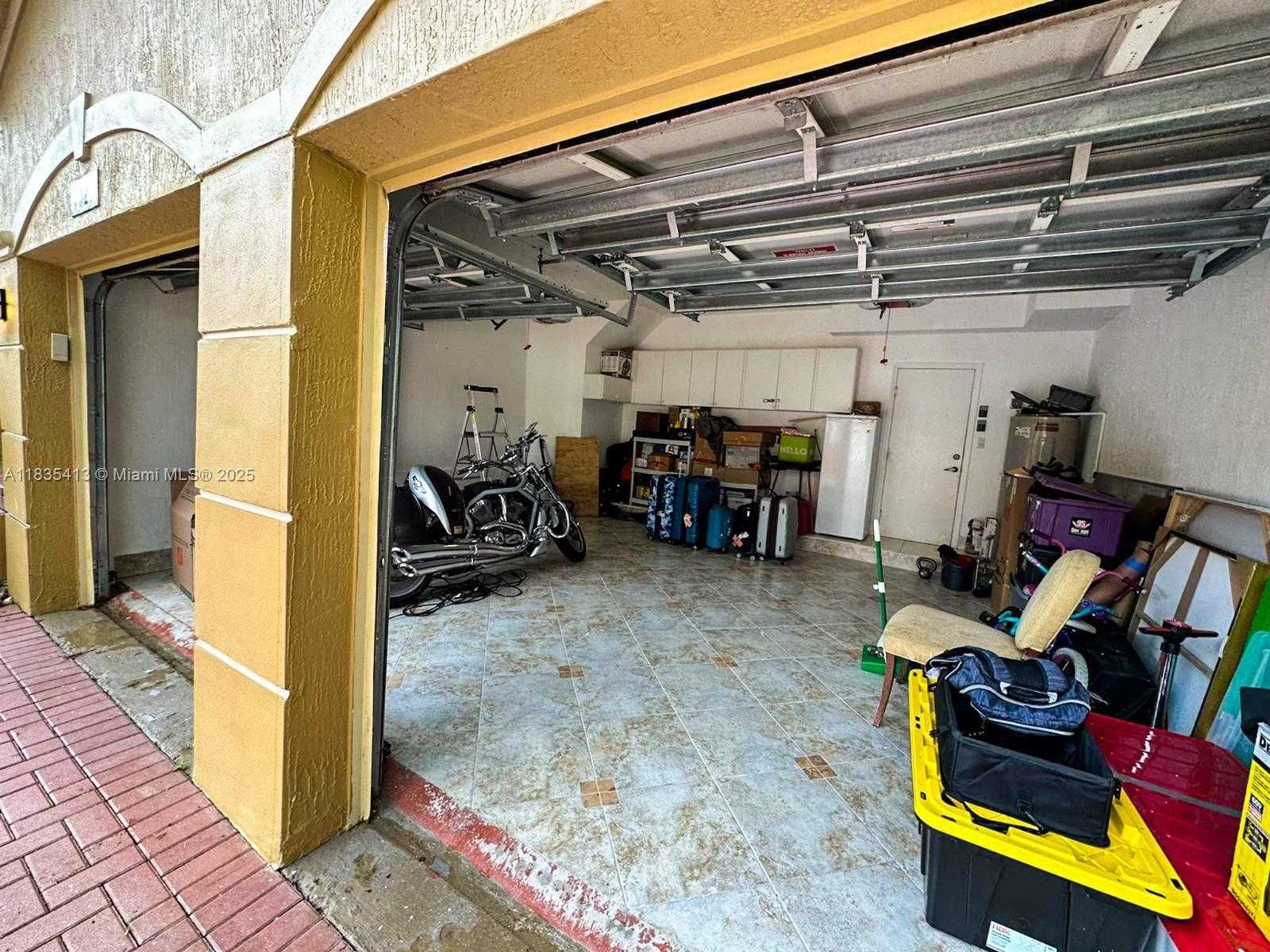 Small Image of 7427 NORTH WEST 113TH PATH, Doral Number 23