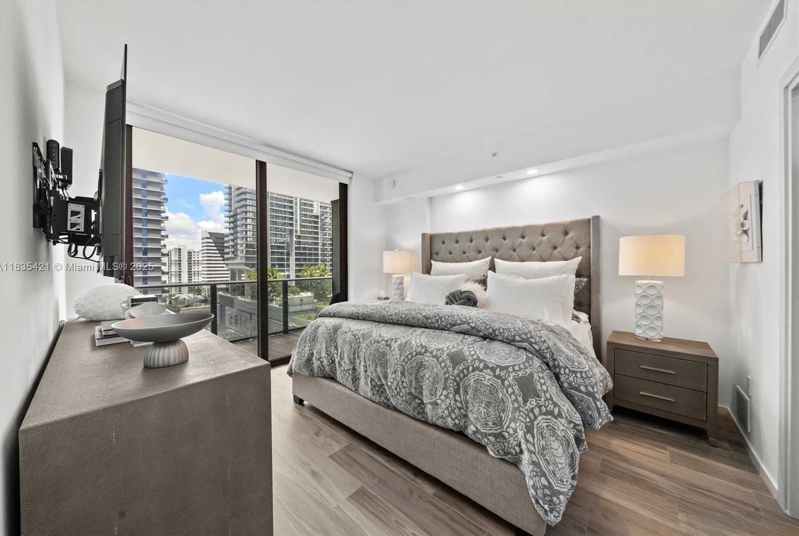 Small Image of 801 SOUTH MIAMI AVE #1210, Miami Number 20