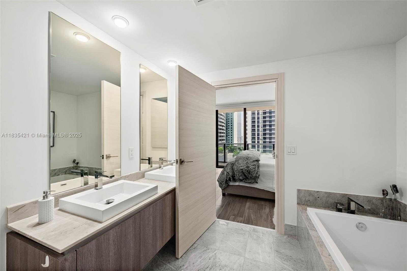 Small Image of 801 SOUTH MIAMI AVE #1210, Miami Number 26