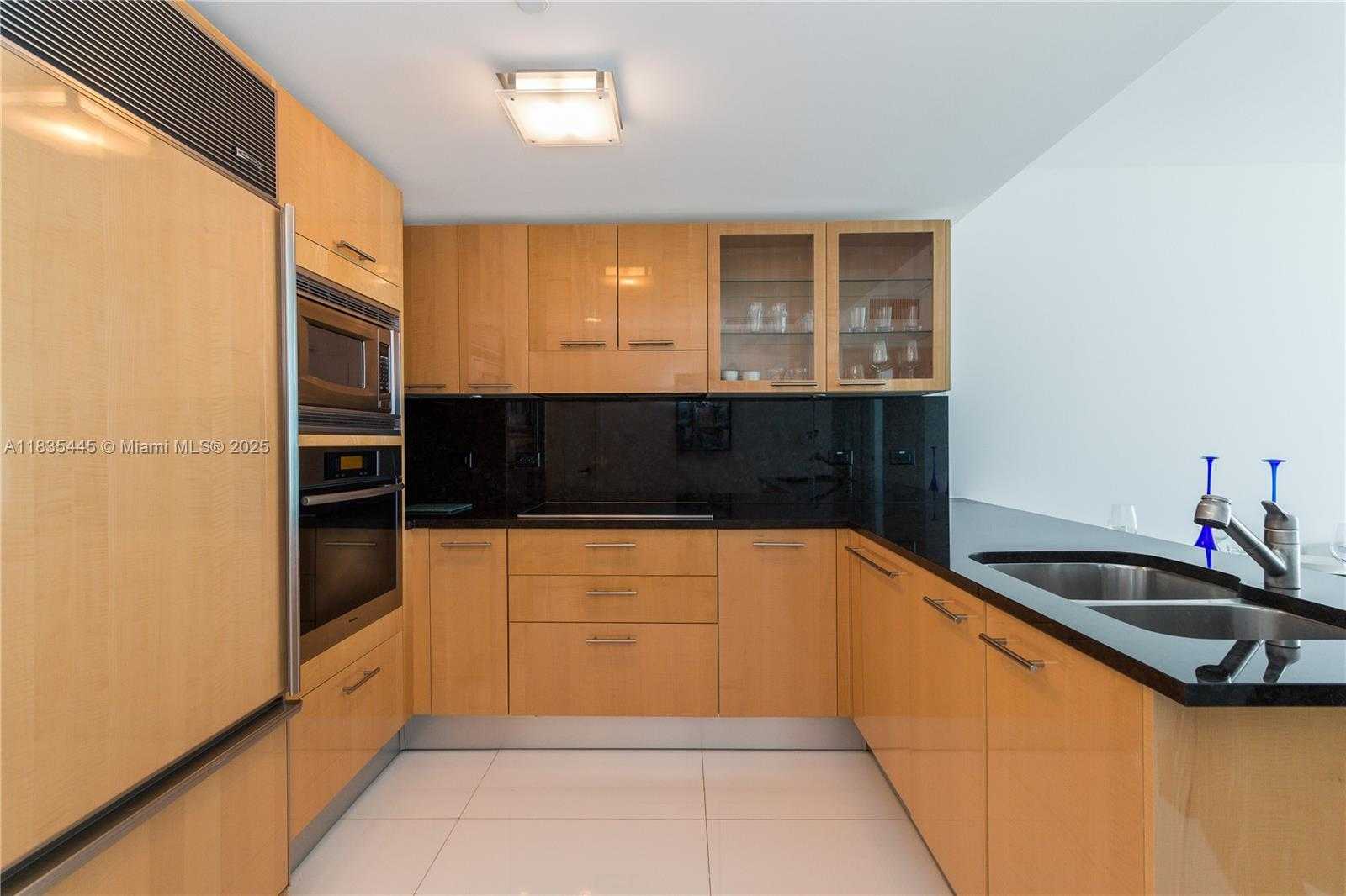 Small Image of 6801 COLLINS AVE #1403(legal)1415(door), Miami Beach Number 6