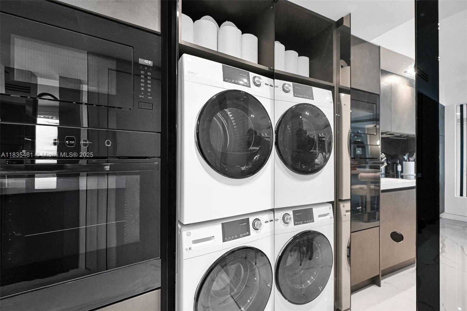 Small Image of 1000 SOUTH POINTE DR #1706, Miami Beach Number 33