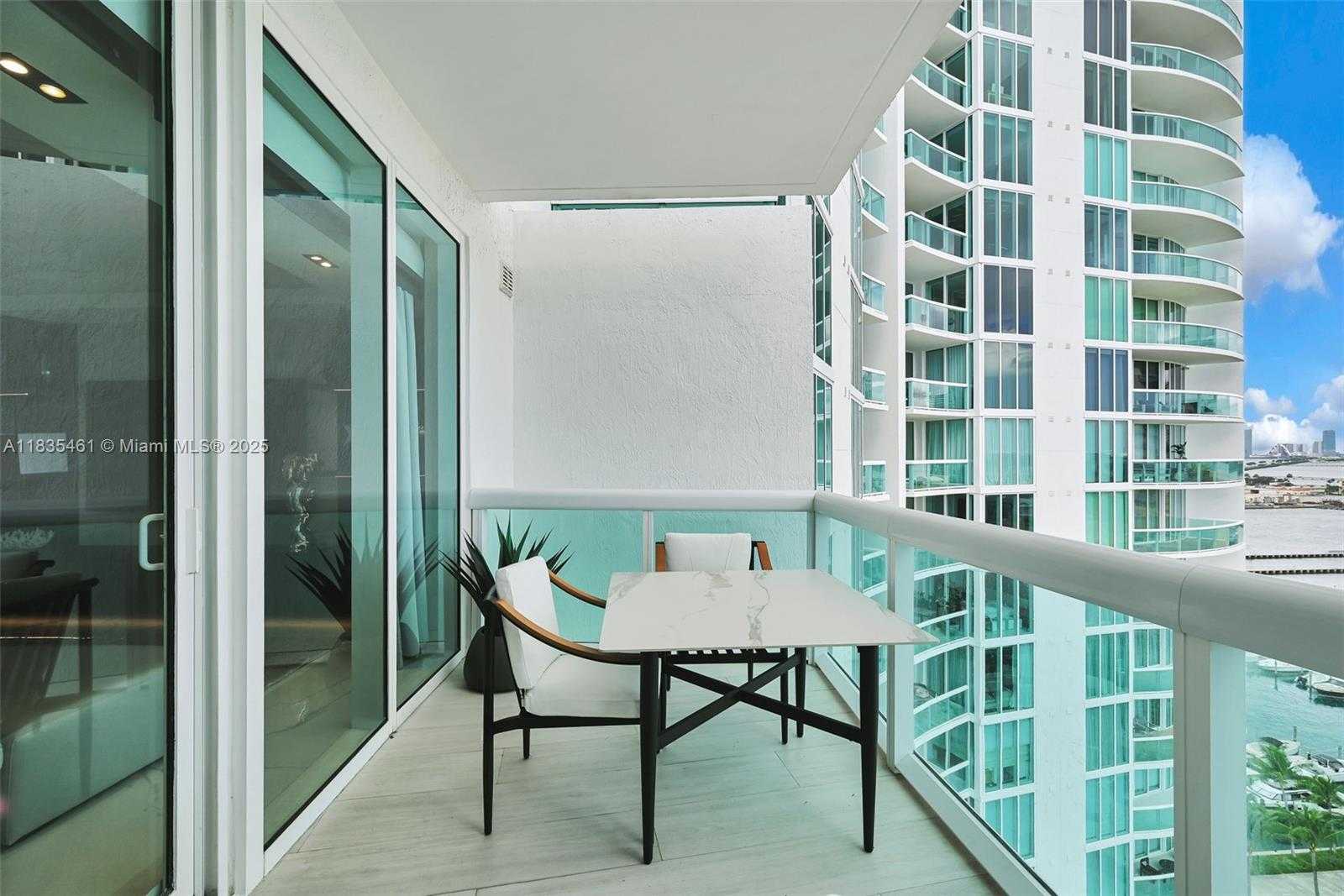 Small Image of 1000 SOUTH POINTE DR #1706, Miami Beach Number 38