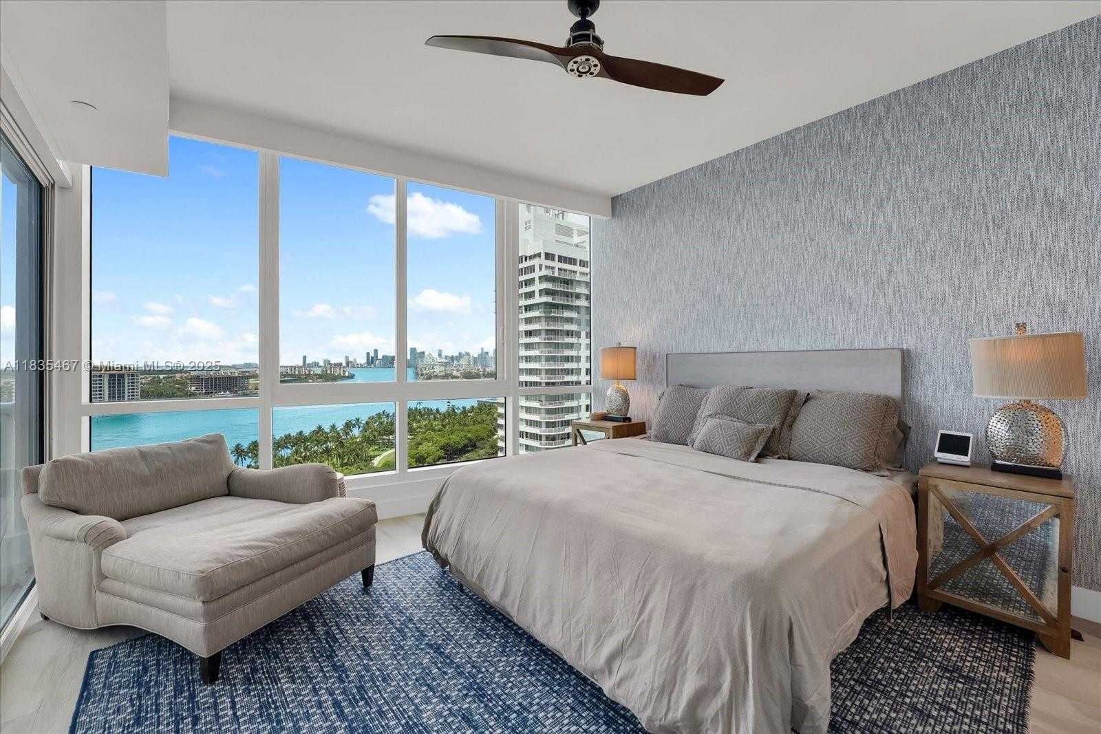 Small Image of 100 SOUTH POINTE DR #1502, Miami Beach Number 26