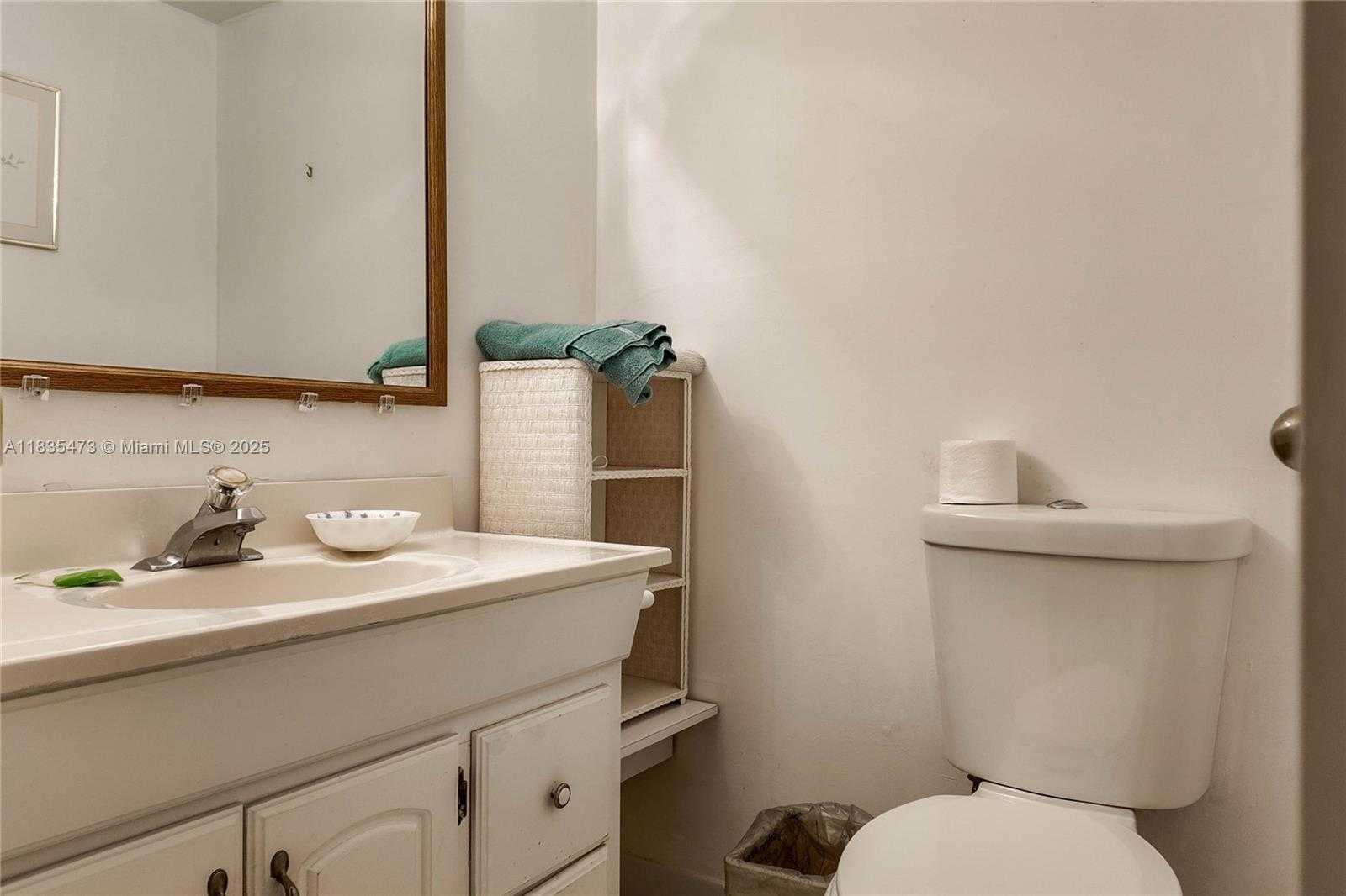 Small Image of 1985 SOUTH OCEAN DR #10D, Hallandale Beach Number 9