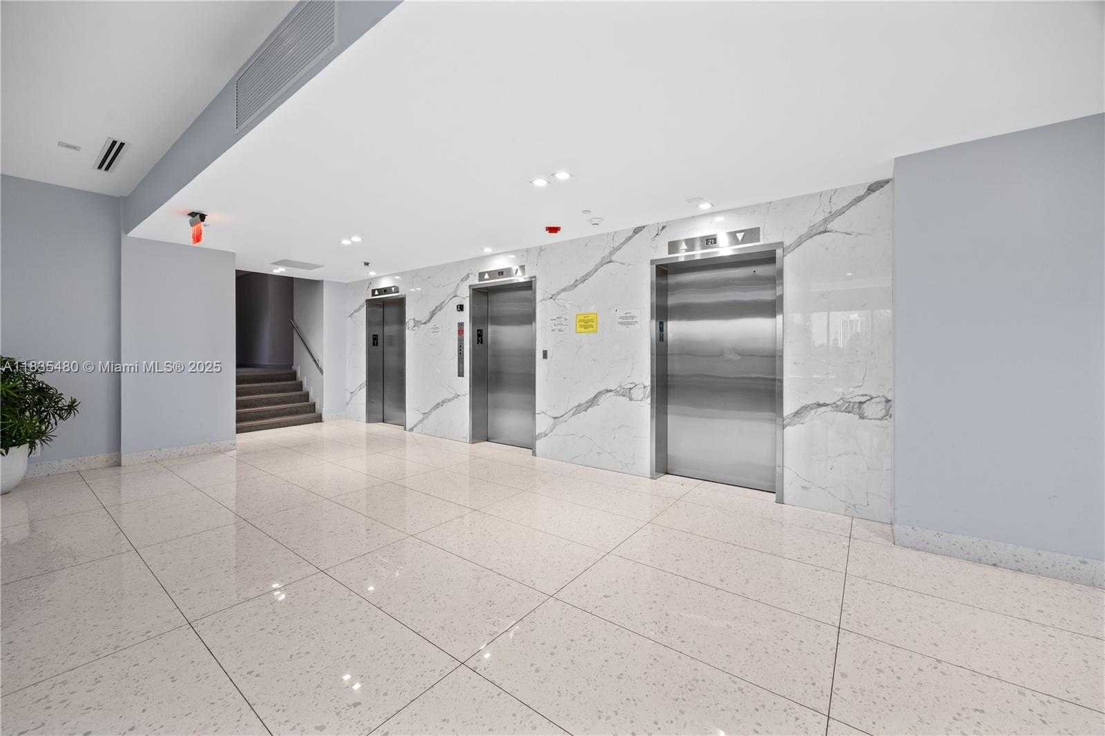 Small Image of 20335 WEST COUNTRY CLUB DR #1509, Aventura Number 13