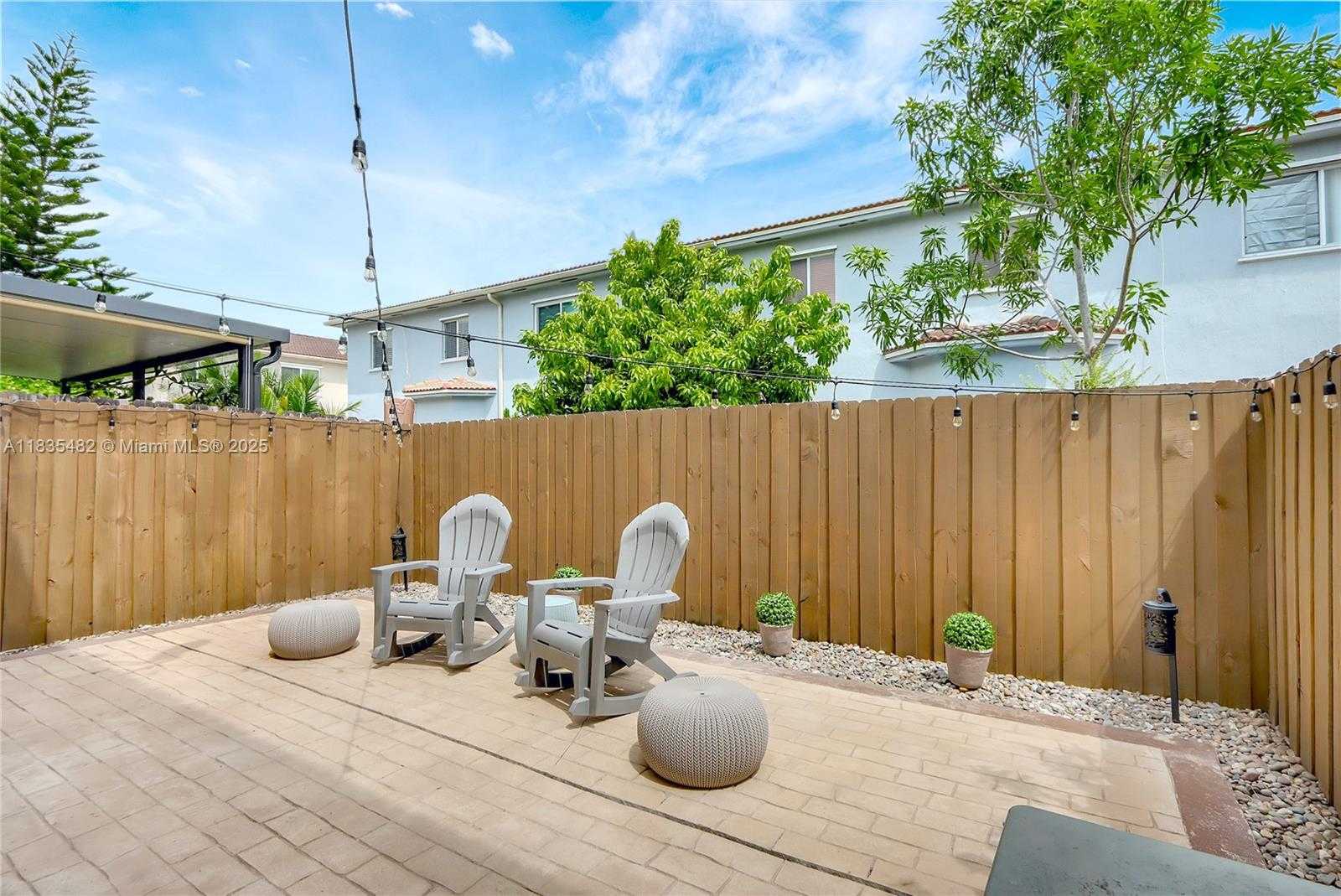 Small Image of 14751 SOUTH WEST 23RD ST #14751, Miami Number 12