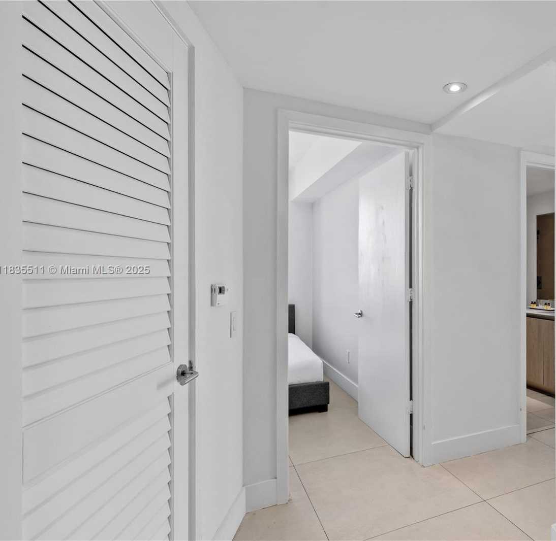 Small Image of 4111 SOUTH OCEAN DR #2302, Hollywood Number 17