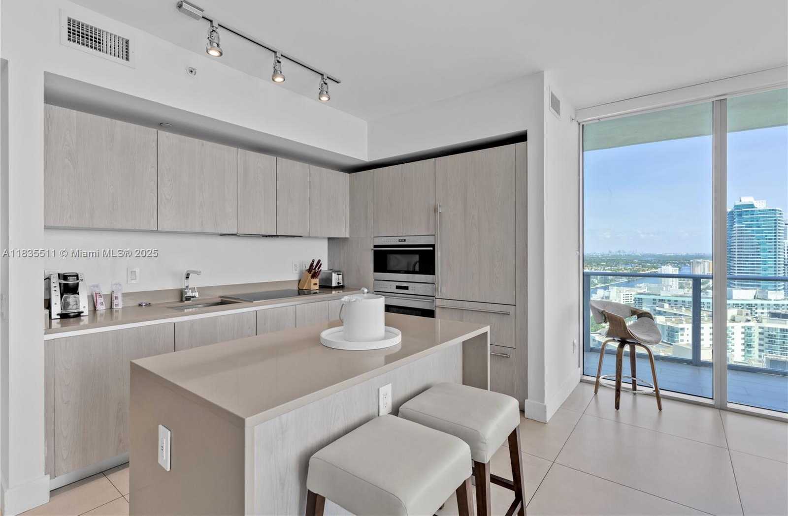 Small Image of 4111 SOUTH OCEAN DR #2302, Hollywood Number 21