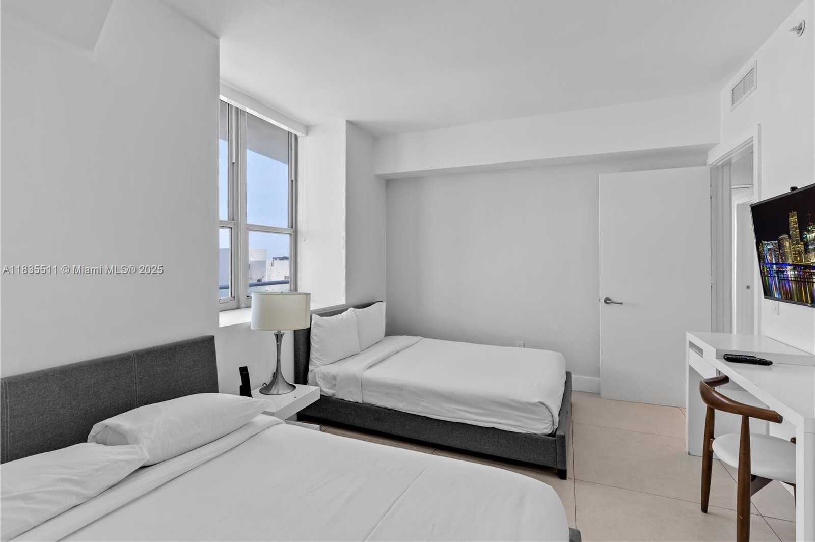 Small Image of 4111 SOUTH OCEAN DR #2302, Hollywood Number 32