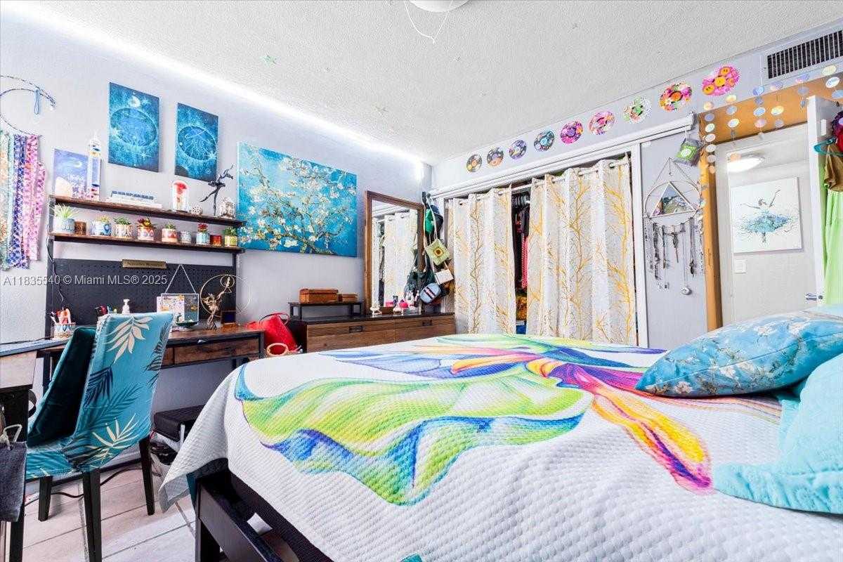 Small Image of 1890 WEST 56TH ST #1411, Hialeah Number 10