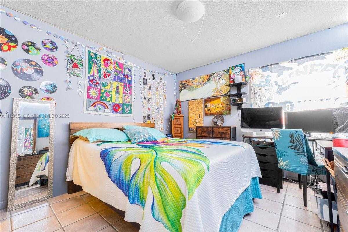 Small Image of 1890 WEST 56TH ST #1411, Hialeah Number 11