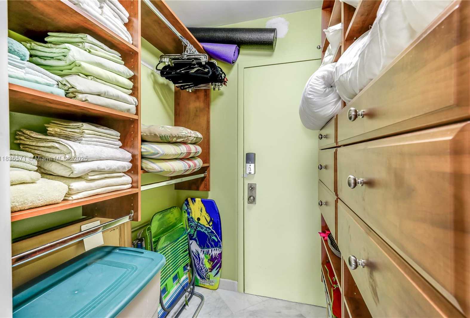Small Image of 1623 COLLINS AVE #PH1010, Miami Beach Number 40