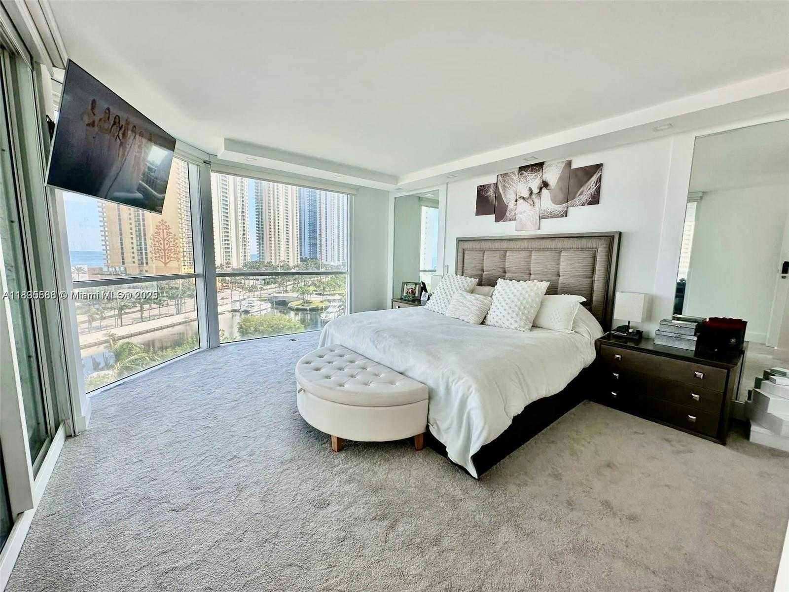 Small Image of 16400 COLLINS AVE #841, Sunny Isles Beach Number 22