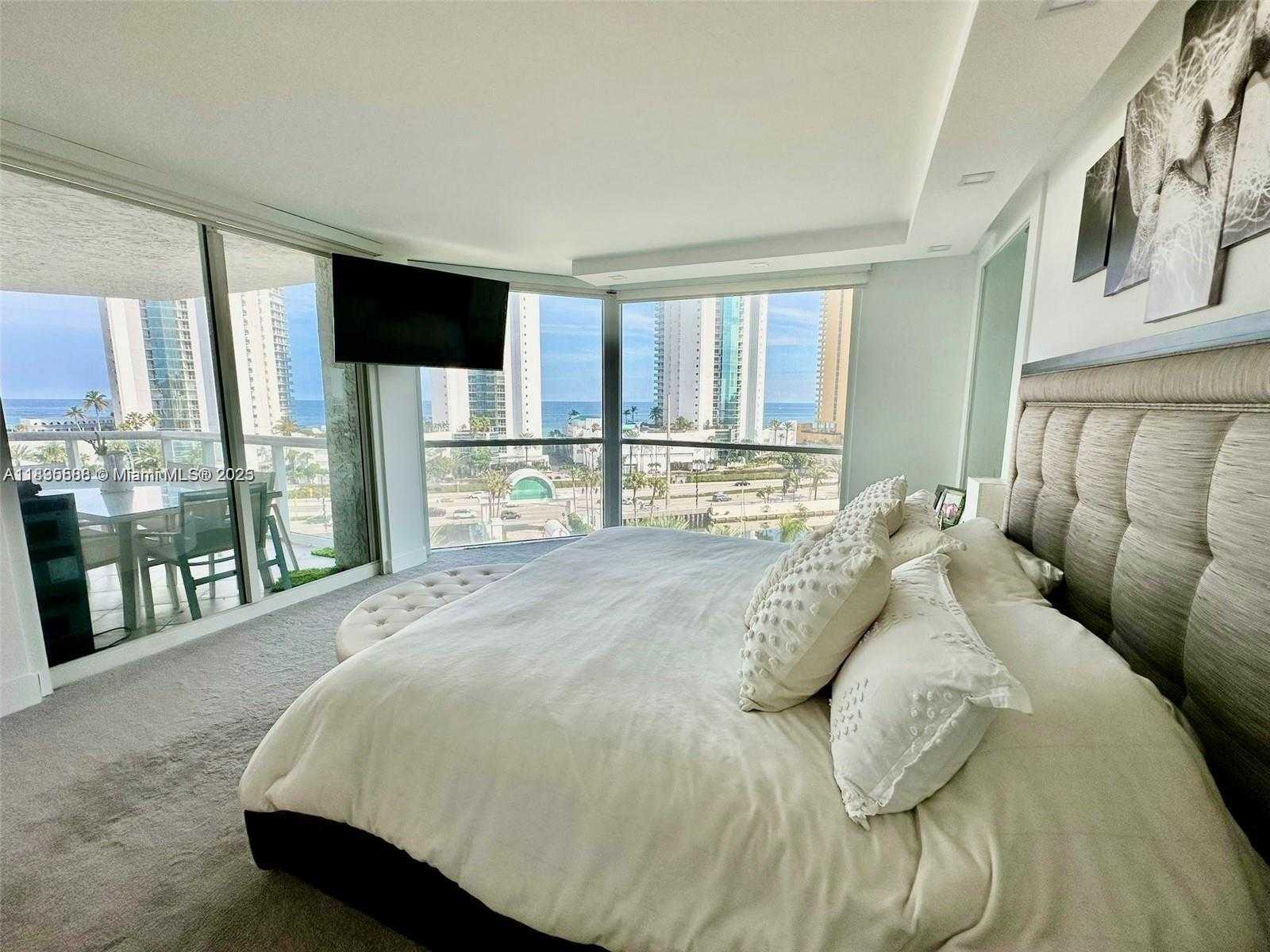 Small Image of 16400 COLLINS AVE #841, Sunny Isles Beach Number 23