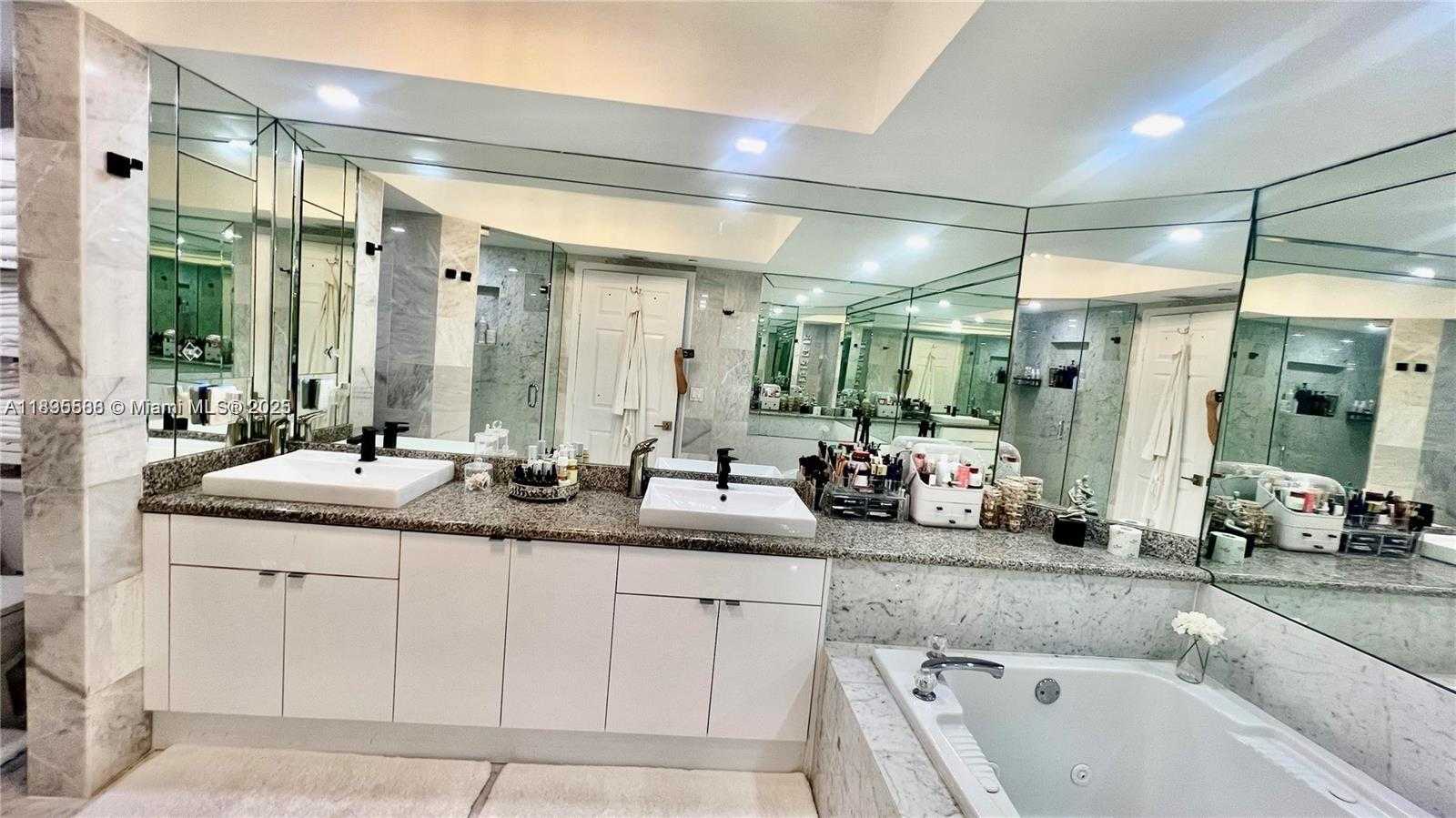 Small Image of 16400 COLLINS AVE #841, Sunny Isles Beach Number 26