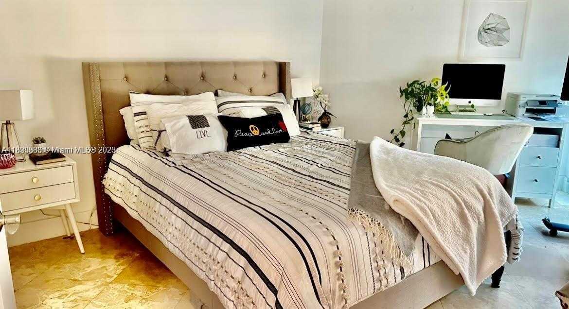 Small Image of 16400 COLLINS AVE #841, Sunny Isles Beach Number 32