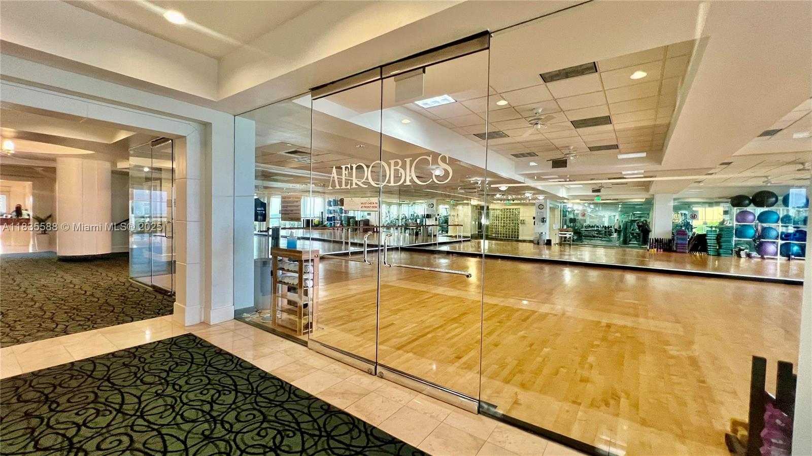 Small Image of 16400 COLLINS AVE #841, Sunny Isles Beach Number 46