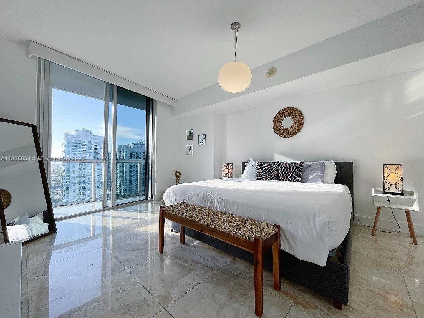 Small Image of 485 BRICKELL AVE #3606, Miami Number 9