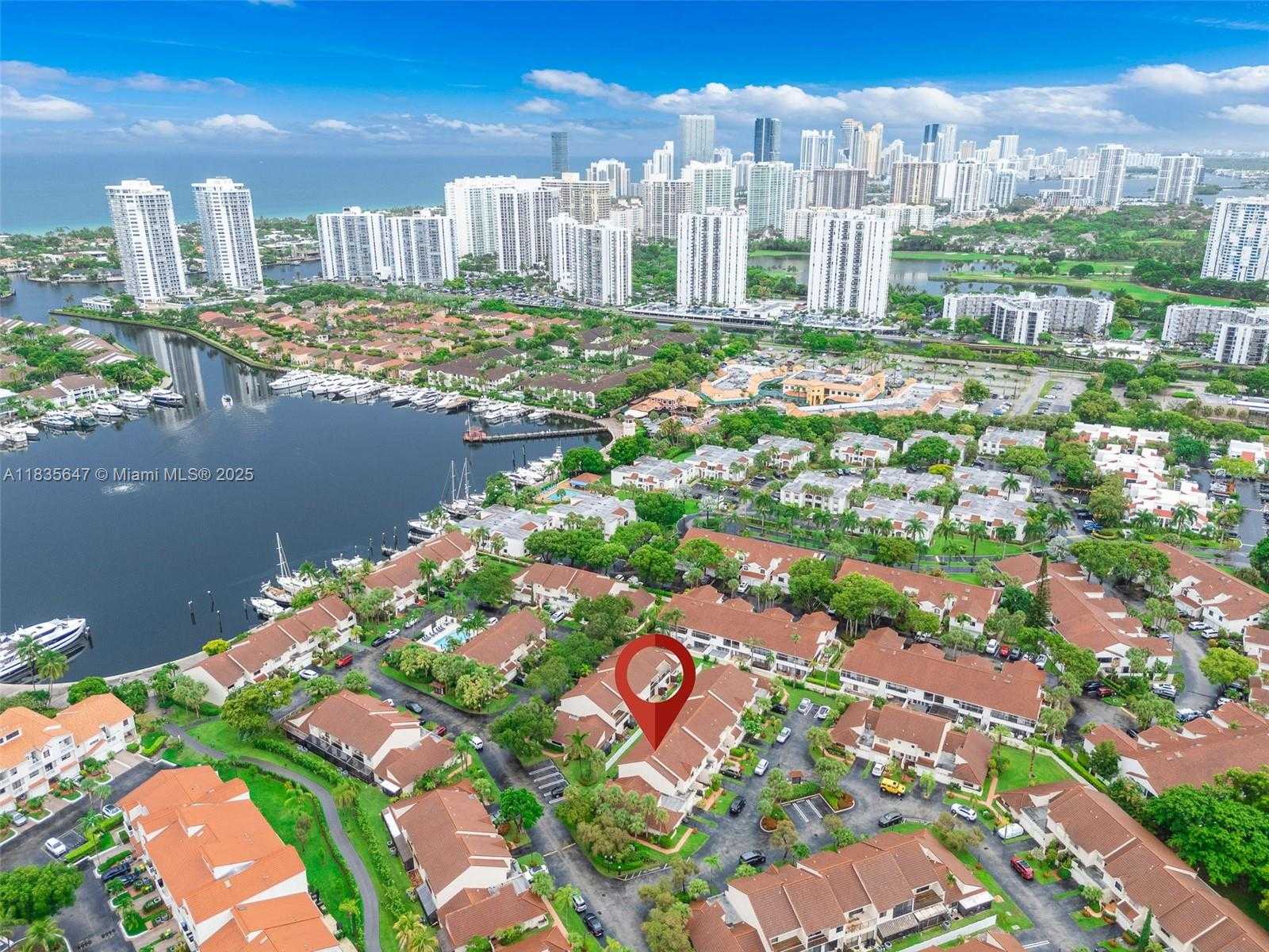 Small Image of 21160 MAINSAIL CIR #H12, Aventura Number 35