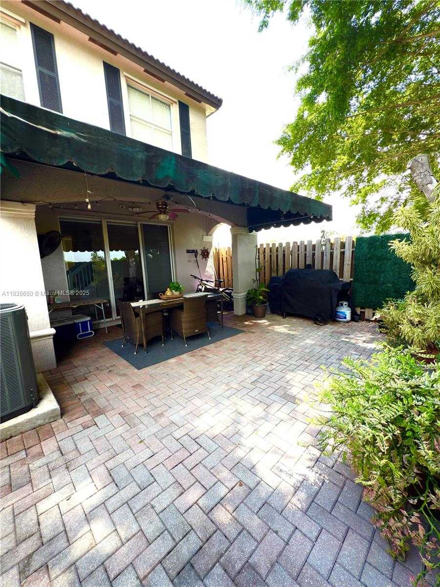 Small Image of 15260 SOUTH WEST 91ST LN, Miami Number 16