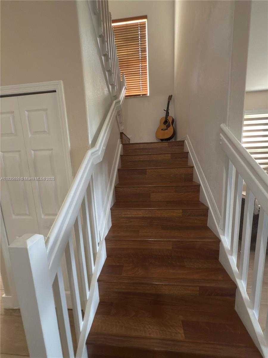 Small Image of 15260 SOUTH WEST 91ST LN, Miami Number 17