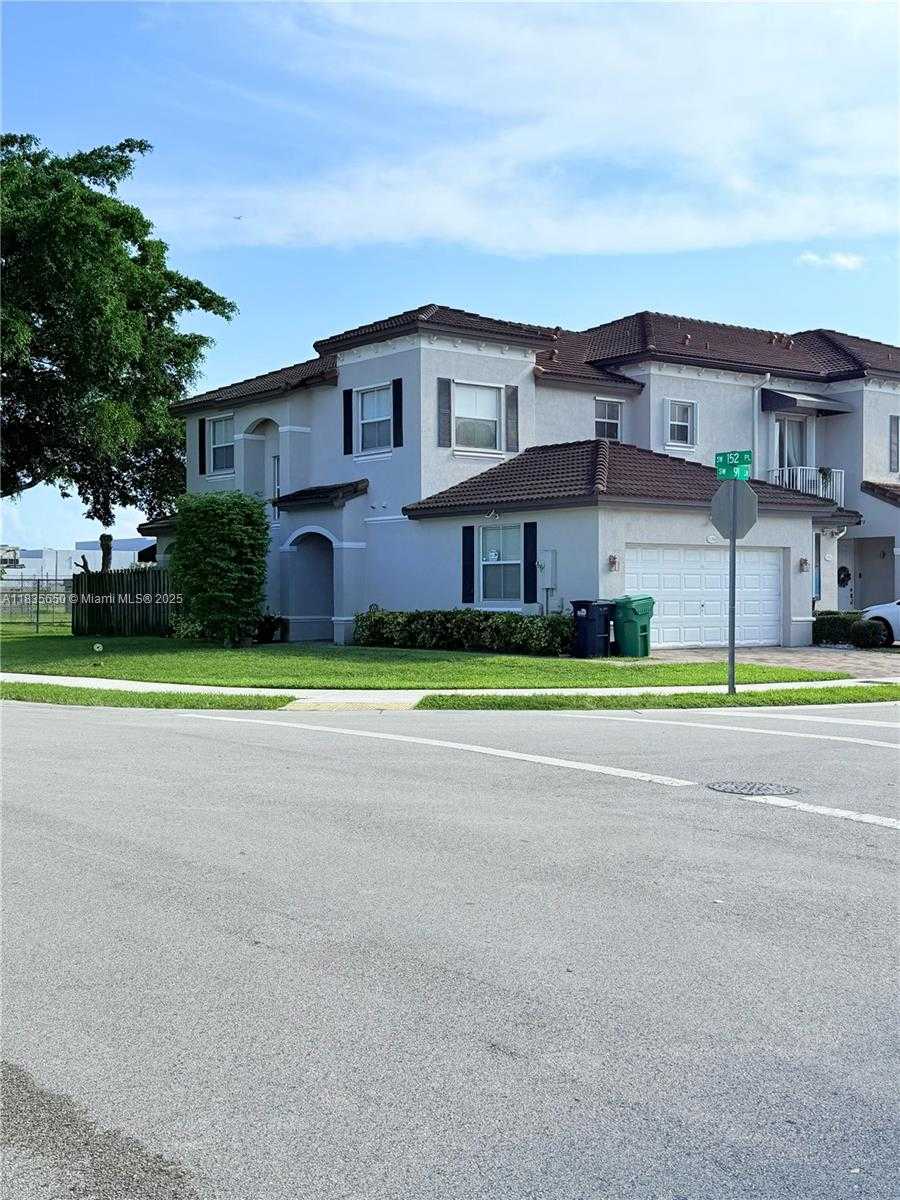 Small Image of 15260 SOUTH WEST 91ST LN, Miami Number 30