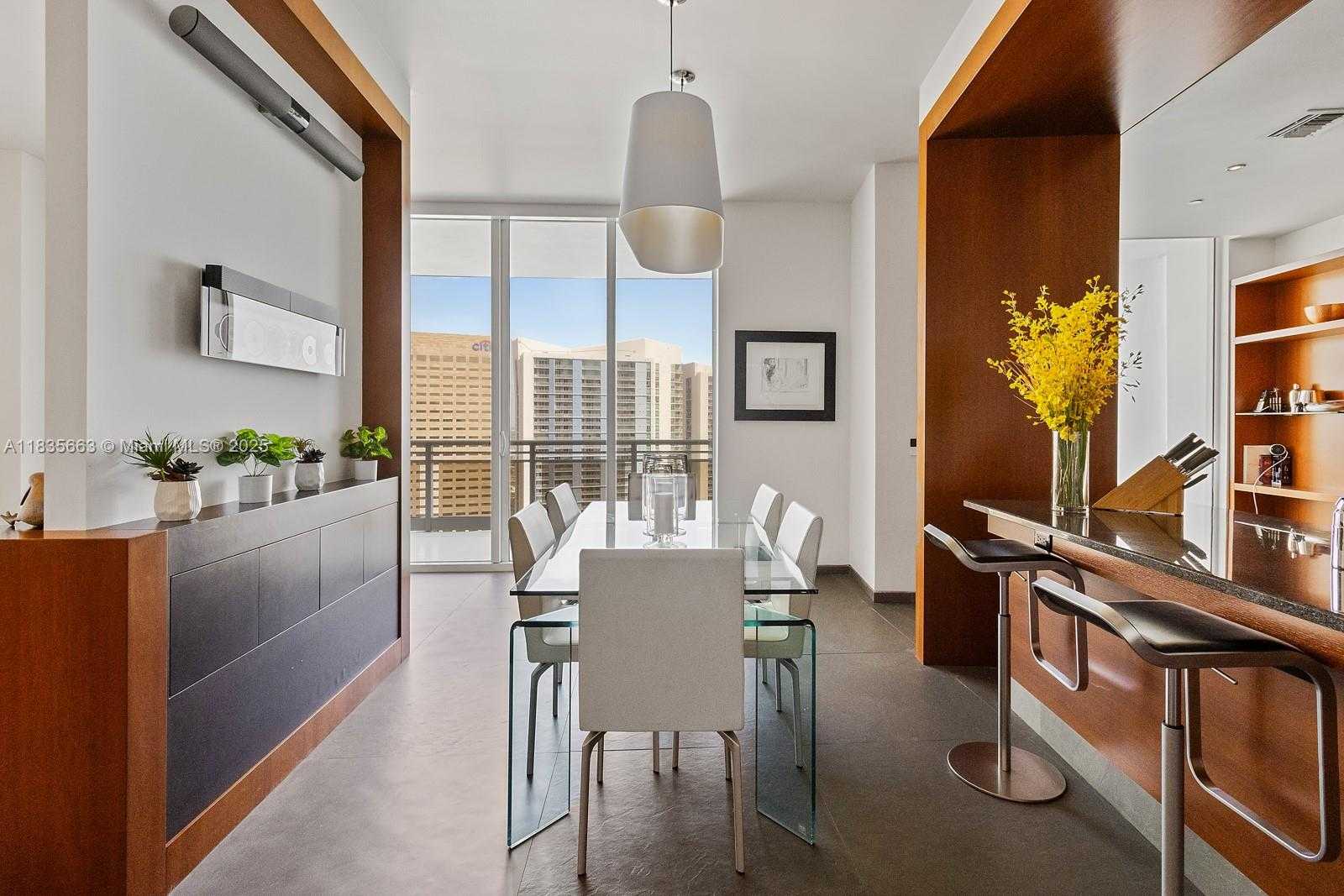 Small Image of 901 BRICKELL KEY BLVD #3607, Miami Number 4