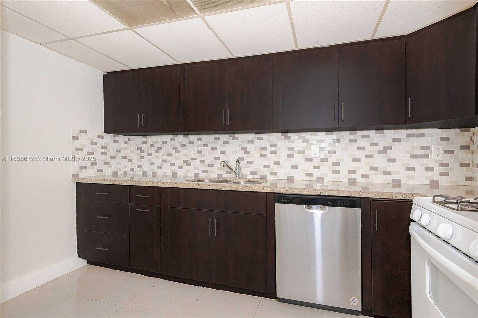 Small Image of 6455 SOUTH WEST 116TH PL #C, Miami Number 25