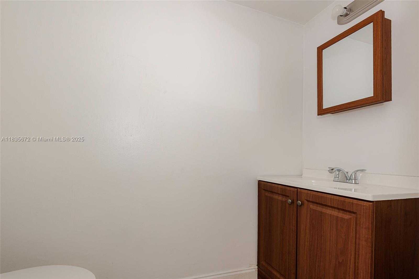 Small Image of 6455 SOUTH WEST 116TH PL #C, Miami Number 27