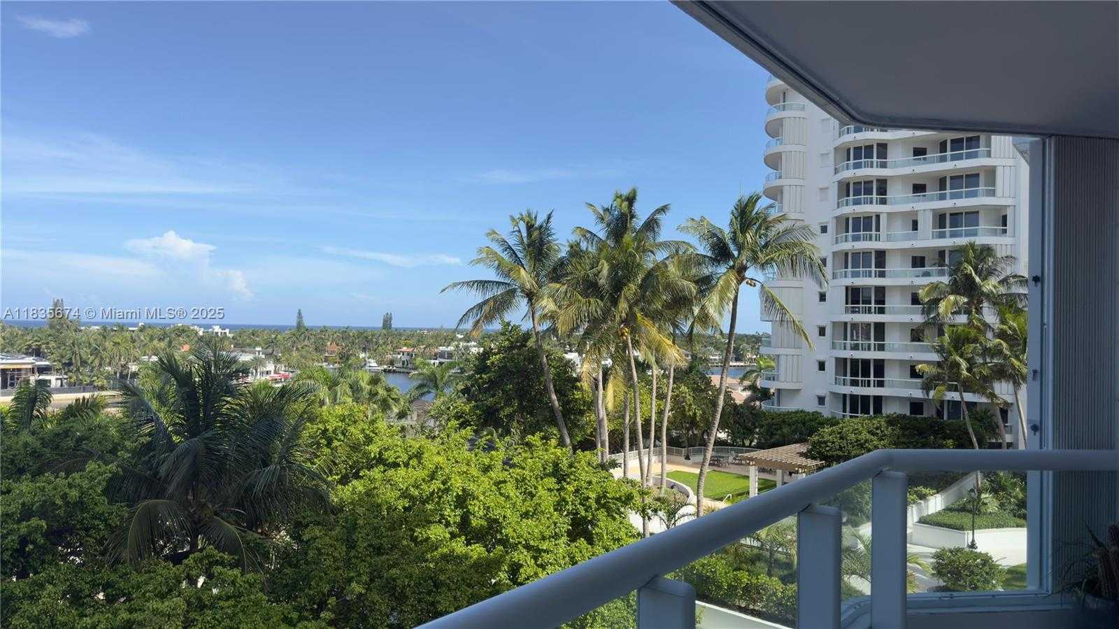 Small Image of 21150 POINT PL #701, Aventura Number 12