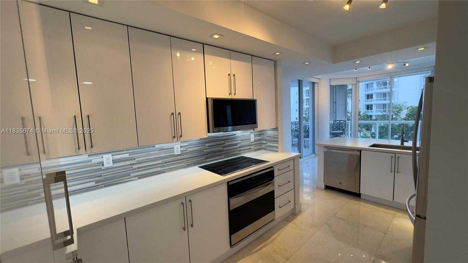 Small Image of 21150 POINT PL #701, Aventura Number 26