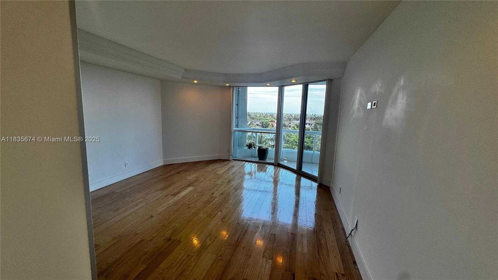 Small Image of 21150 POINT PL #701, Aventura Number 36