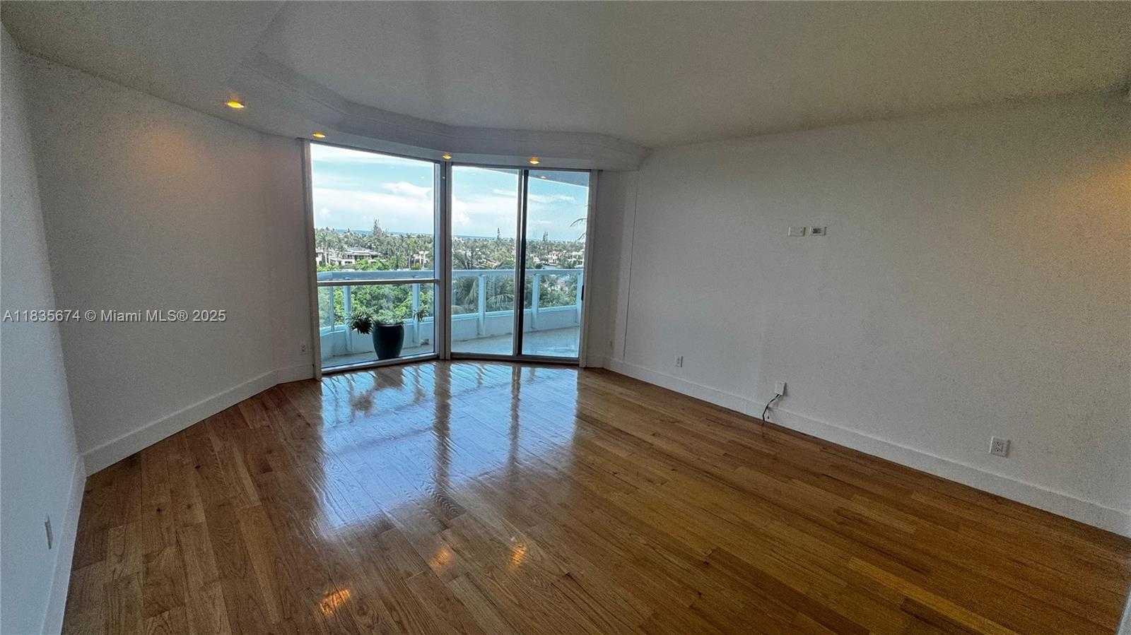 Small Image of 21150 POINT PL #701, Aventura Number 39