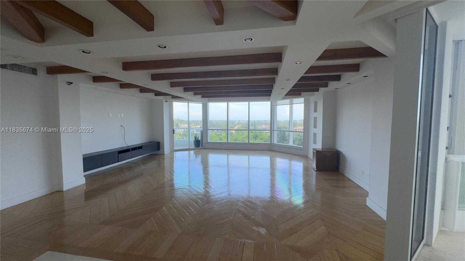 Small Image of 21150 POINT PL #701, Aventura Number 42