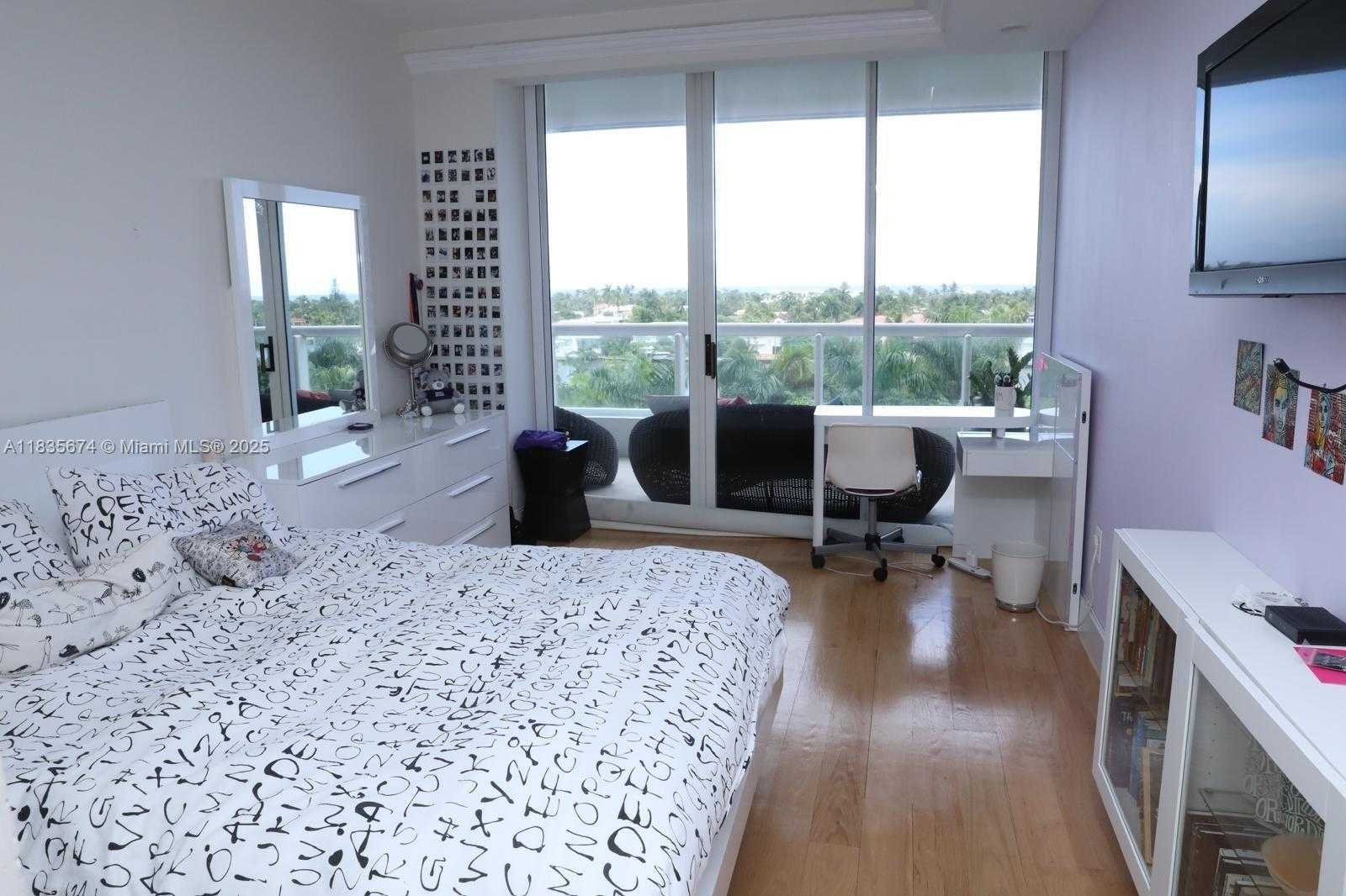 Small Image of 21150 POINT PL #701, Aventura Number 8