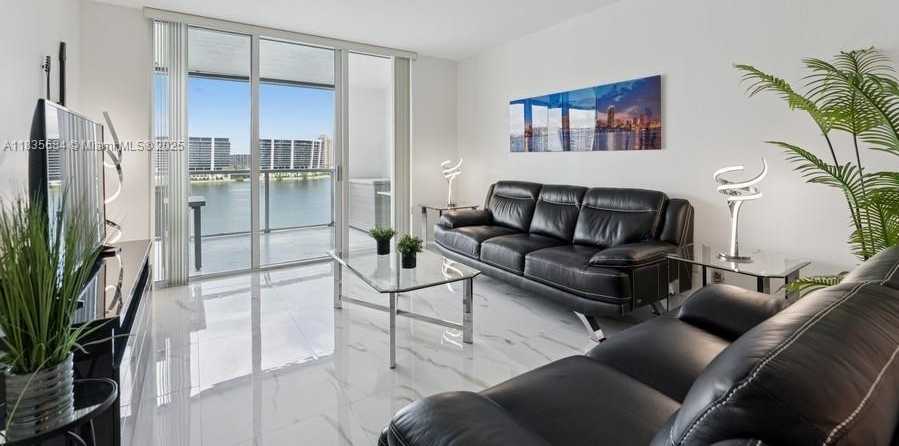 Small Image of 18100 NORTH BAY RD #1108, Sunny Isles Beach Number 3
