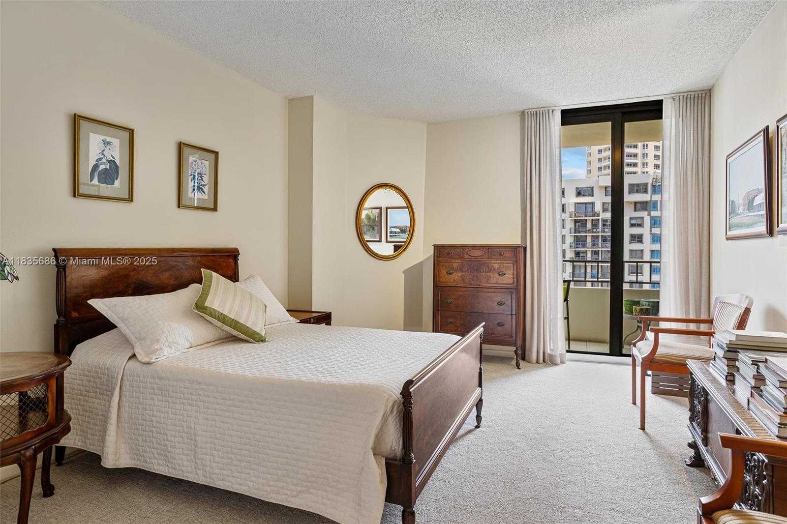 Small Image of 520 BRICKELL KEY DR #A1404, Miami Number 12