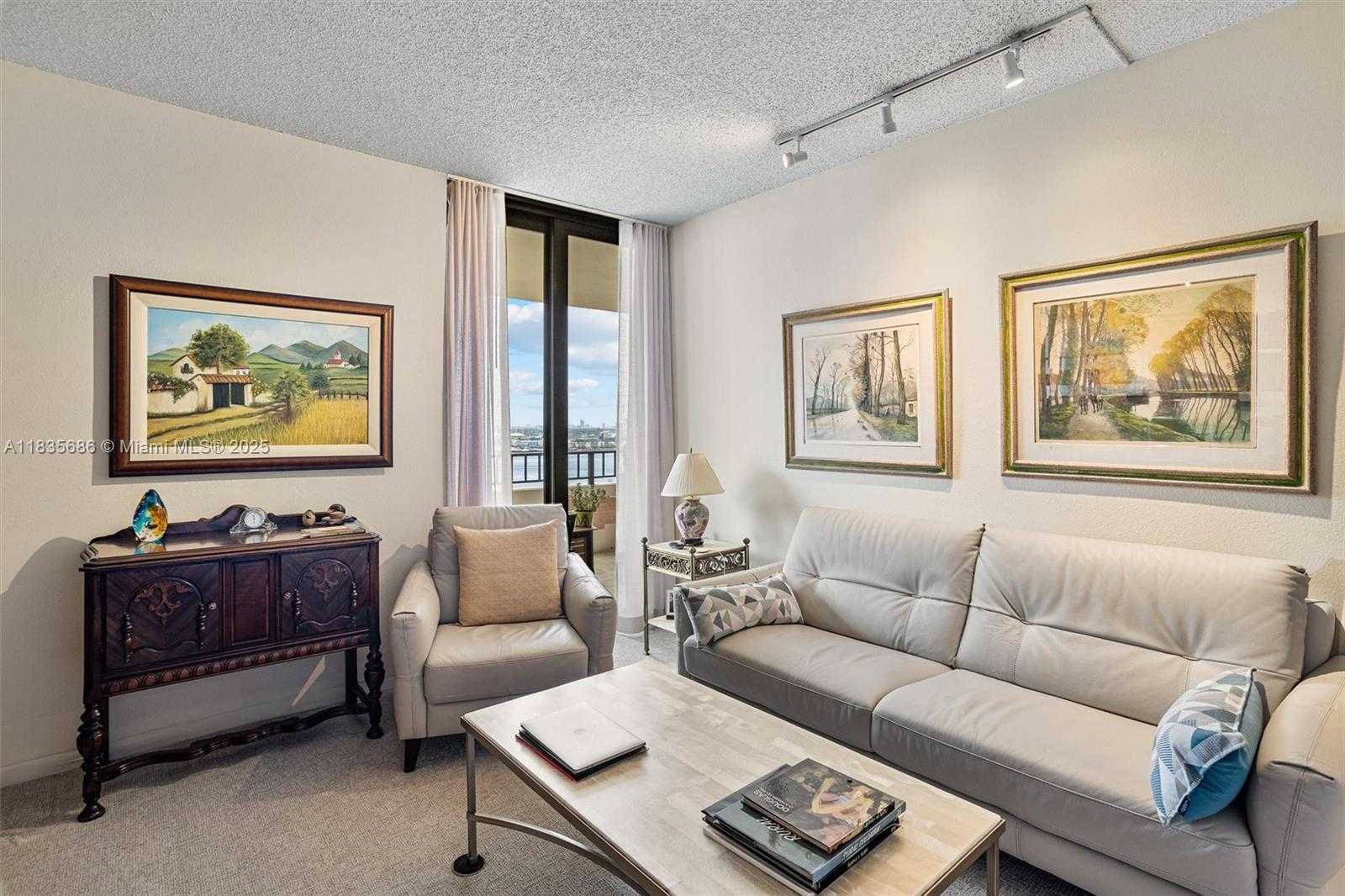 Small Image of 520 BRICKELL KEY DR #A1404, Miami Number 14