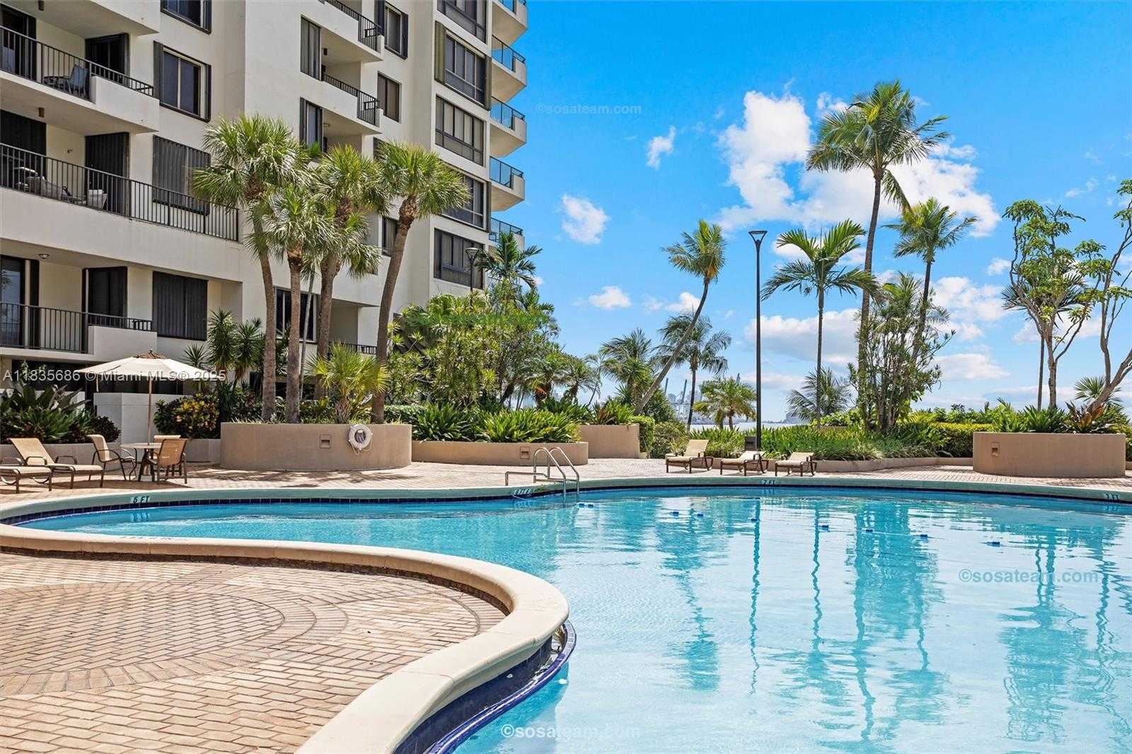 Small Image of 520 BRICKELL KEY DR #A1404, Miami Number 7
