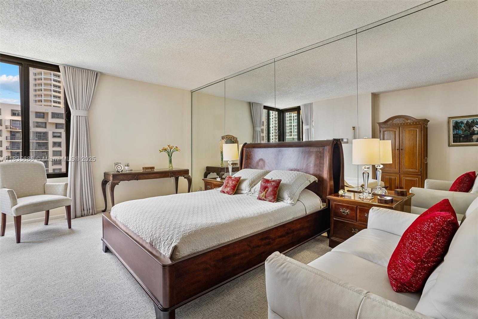 Small Image of 520 BRICKELL KEY DR #A1404, Miami Number 8