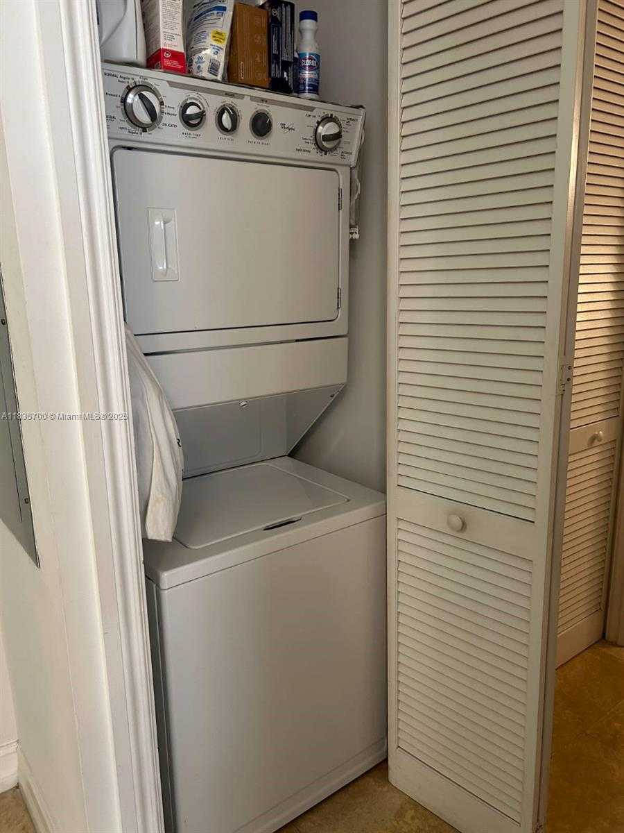 Small Image of 18181 NORTH EAST 31ST CT #2204, Aventura Number 11
