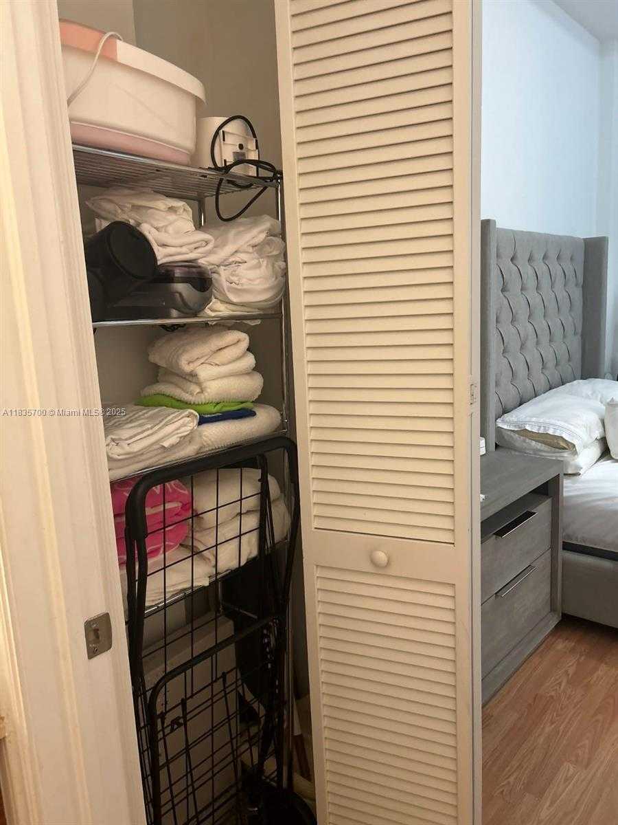 Small Image of 18181 NORTH EAST 31ST CT #2204, Aventura Number 7