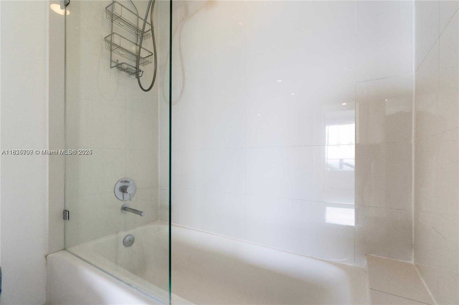 Small Image of 121 NORTH EAST 34TH ST #3012, Miami Number 17