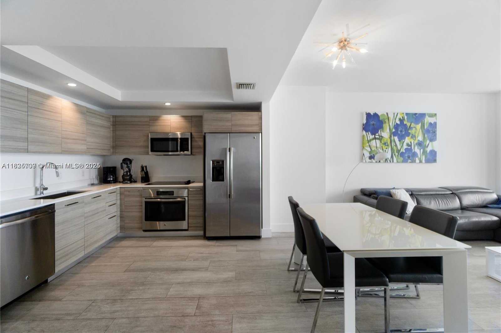 Small Image of 121 NORTH EAST 34TH ST #3012, Miami Number 4