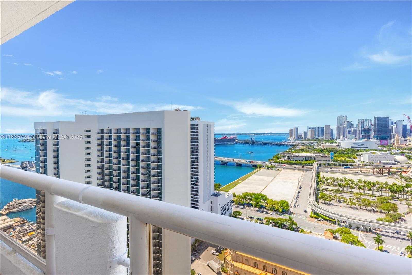 Small Image of 1717 NORTH BAYSHORE DR #A-3453, Miami Number 10