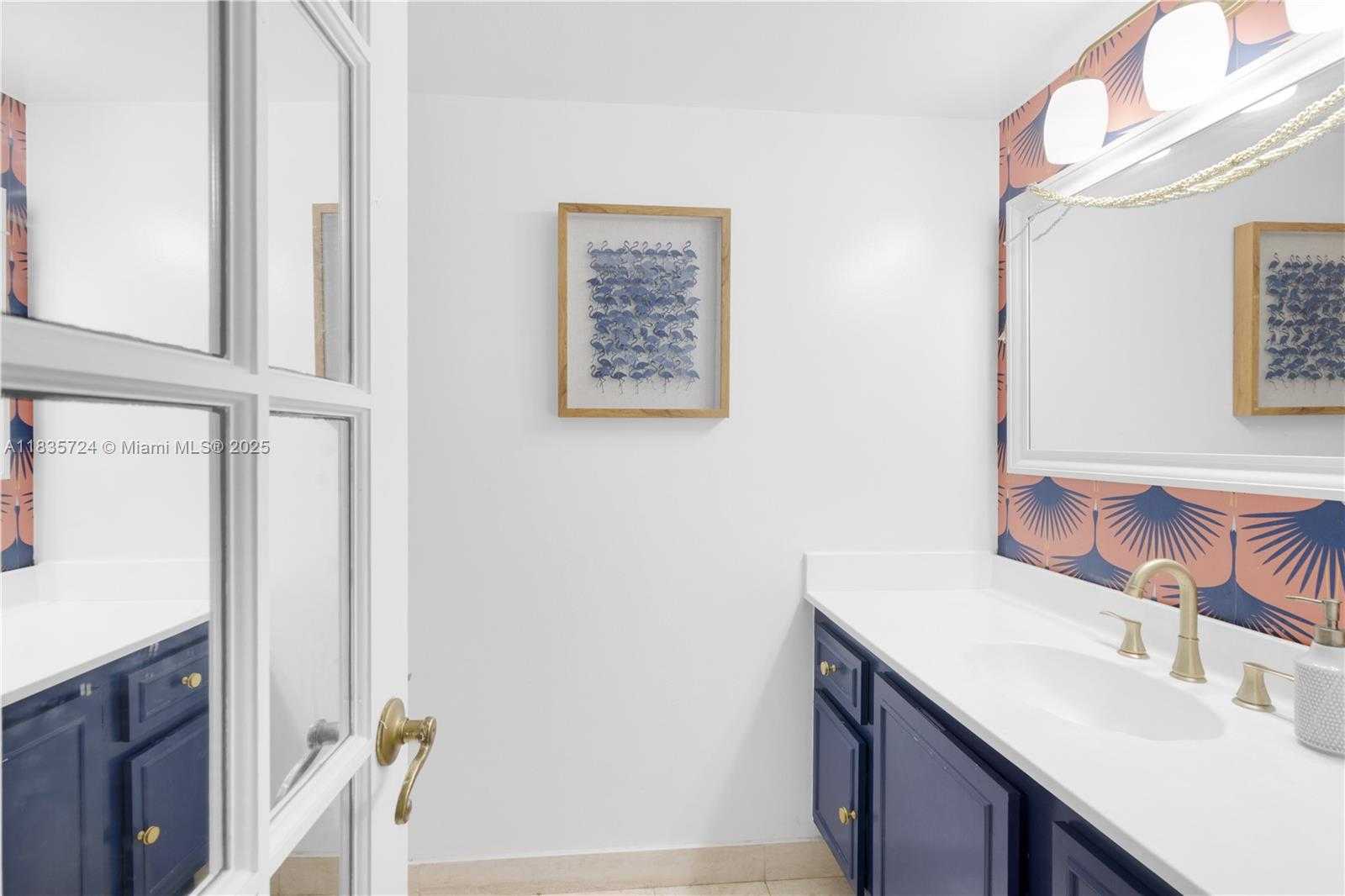 Small Image of 1717 NORTH BAYSHORE DR #A-3453, Miami Number 19