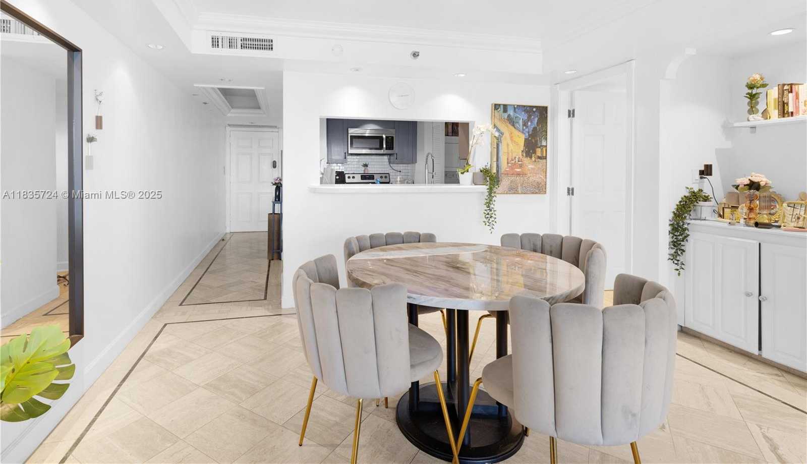 Small Image of 1717 NORTH BAYSHORE DR #A-3453, Miami Number 5