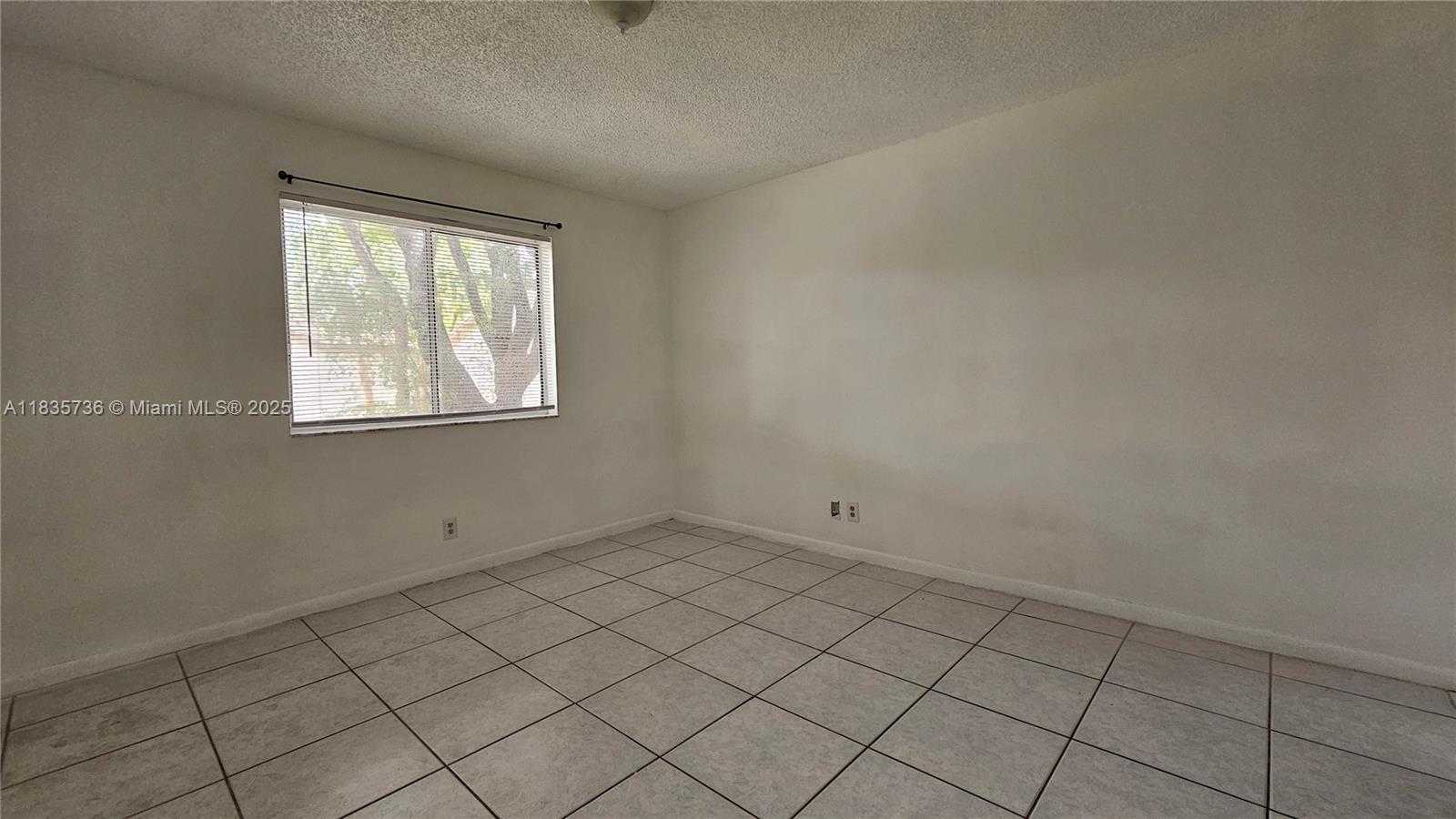 Small Image of 9277 SOUTH WEST 138TH PL #9277, Miami Number 14