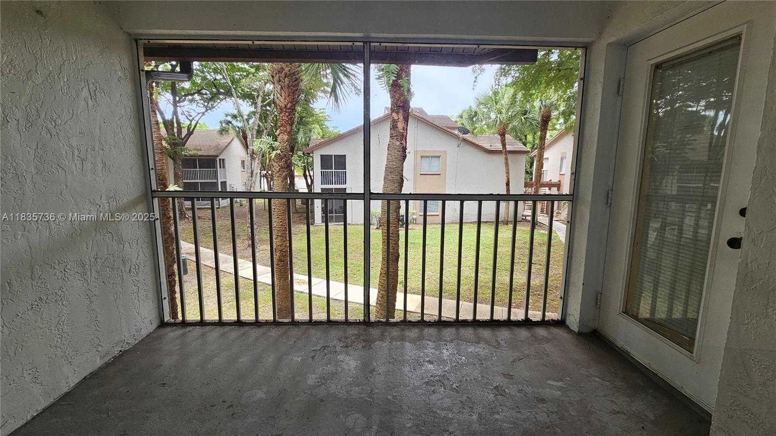 Small Image of 9277 SOUTH WEST 138TH PL #9277, Miami Number 19
